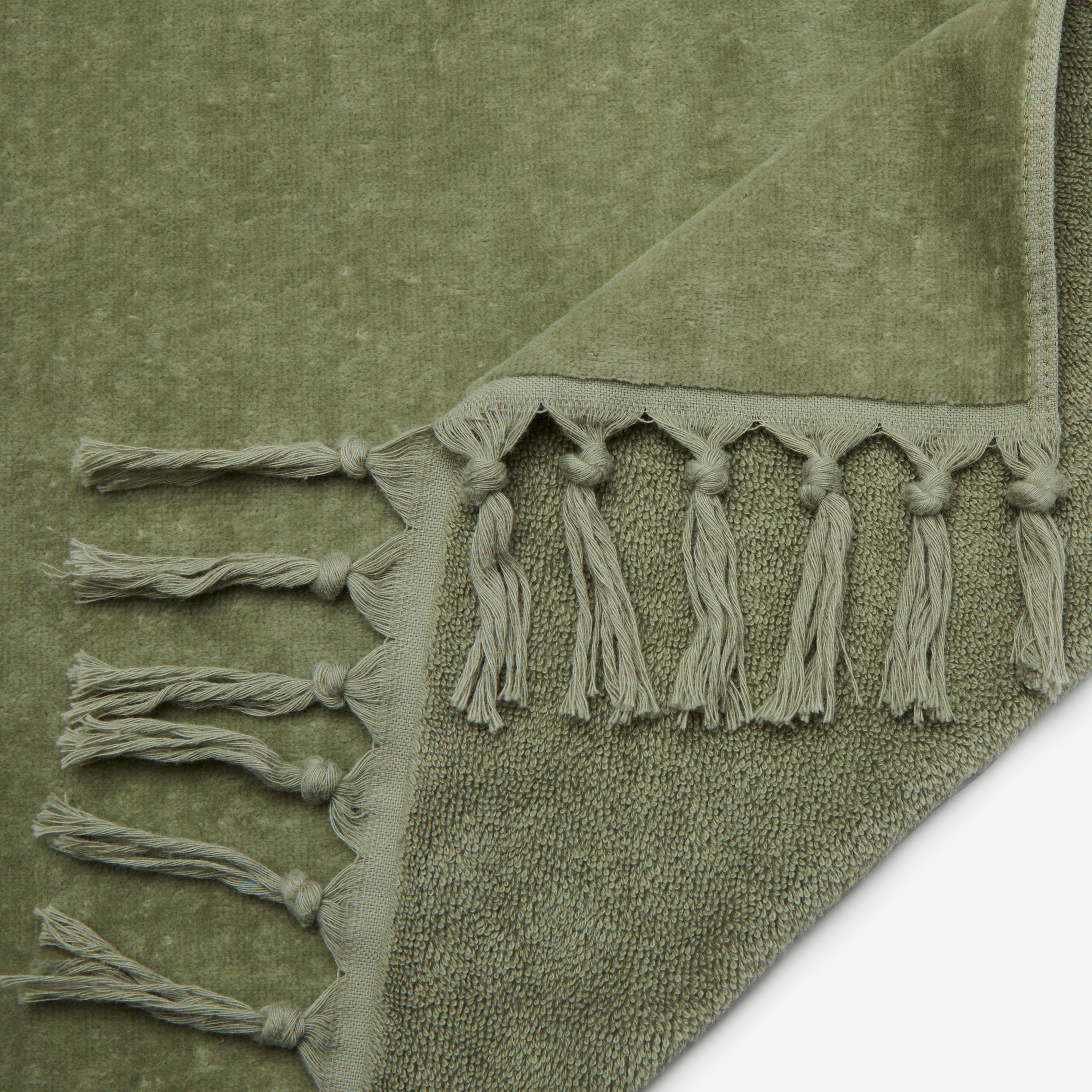 Cactus Chill Tassel Towel