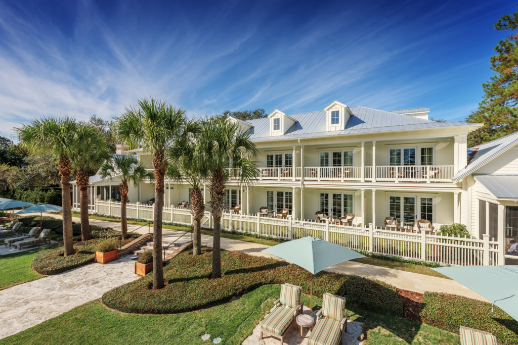 THE SOUTHERN SUMMER ESCAPE GIVEAWAY - ENDS SEPTEMBER 4th