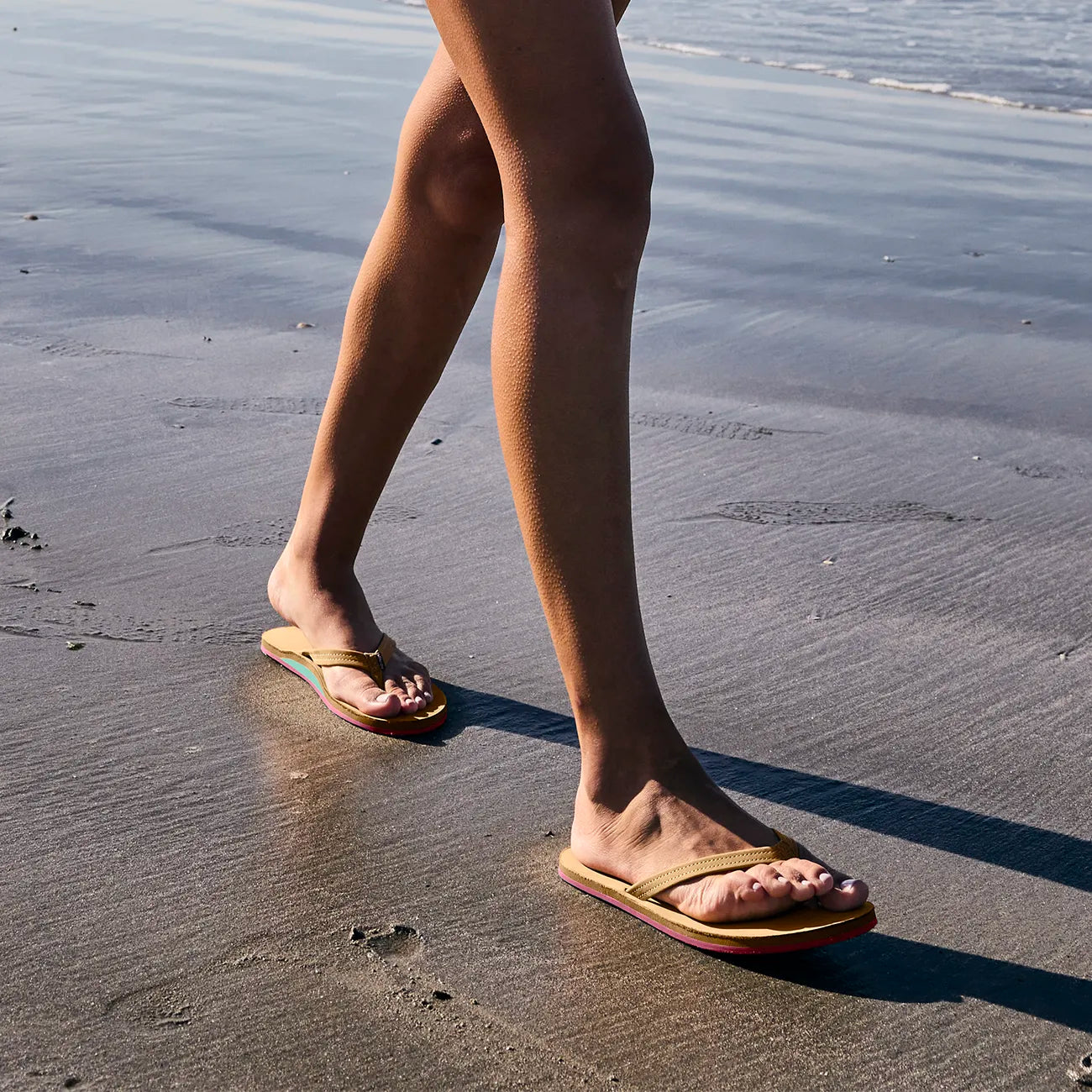 Women's Fields | Sand/Pink